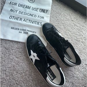 Golden Goose Sneakers